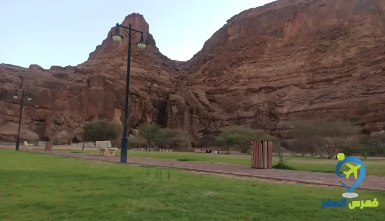 الجبال والحدائق في منتزه الثميد العلا